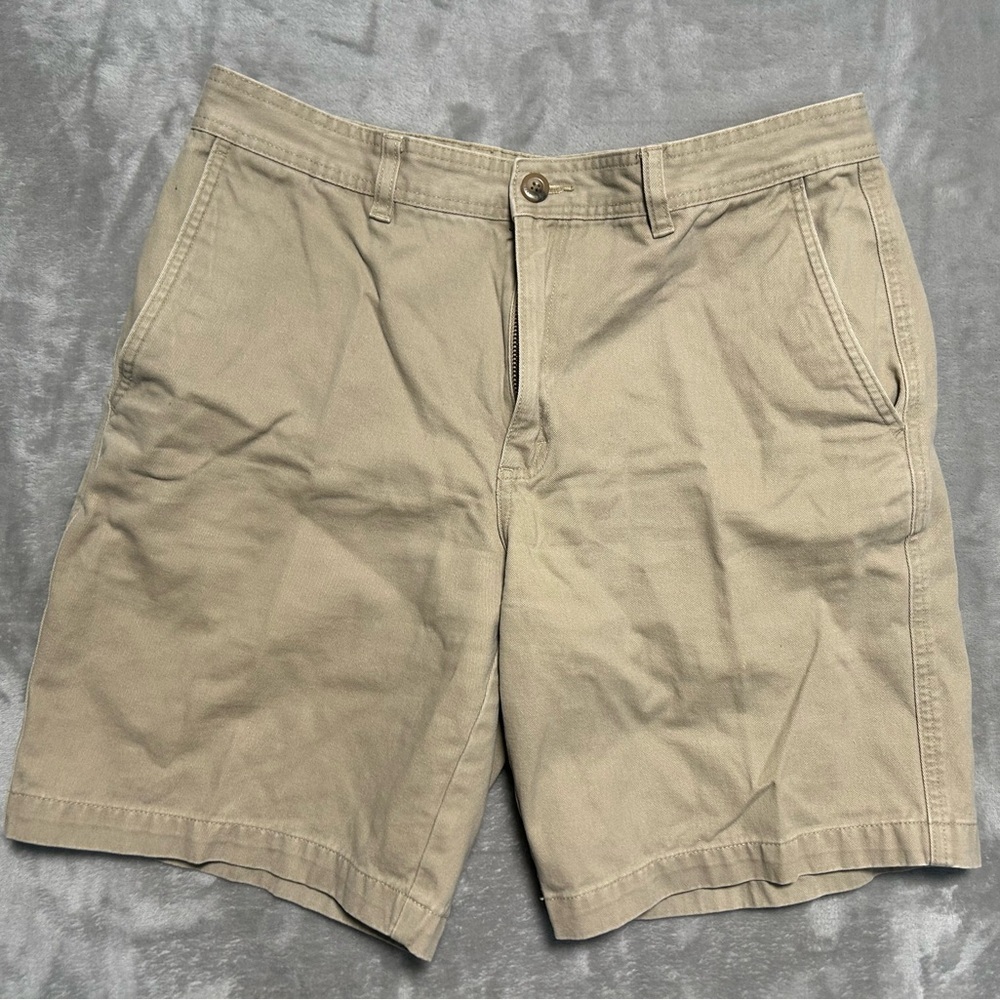 Eddie Bauer Khaki Chino Shorts Men’s 32 Cotton Tan Preppy